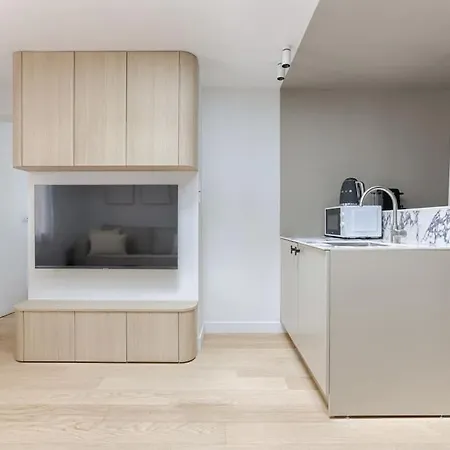 Mykeypers - Luxury Design Flat 2br/6p - Rue De Charonne ! * Parigi